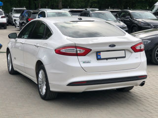 Ford Fusion foto 5