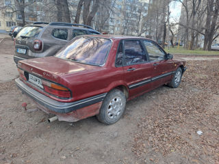 Mitsubishi Galant foto 4