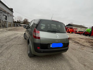 Renault Scenic foto 2