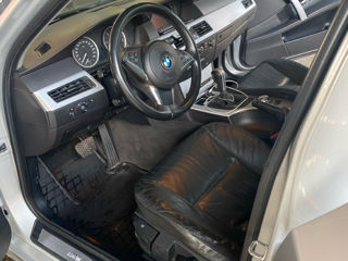 BMW 5 Series foto 10