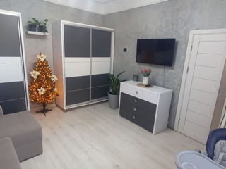 Centru, Chişinău, casă cu 2 odăi (apartament la sol).