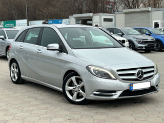 Mercedes B-Class foto 3