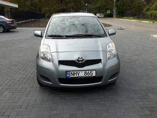 Toyota Yaris foto 1