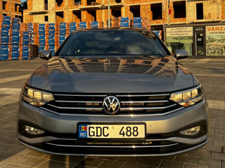 Volkswagen Passat foto 2