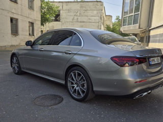 Mercedes E-Class foto 2