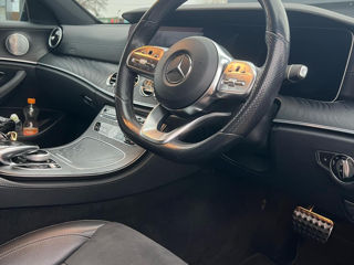 Mercedes E-Class foto 2