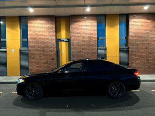 BMW 5 Series foto 10