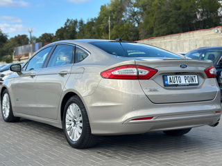 Ford Fusion foto 4