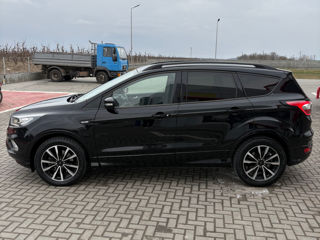 Ford Kuga foto 2