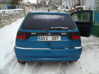 Seat Ibiza foto 2