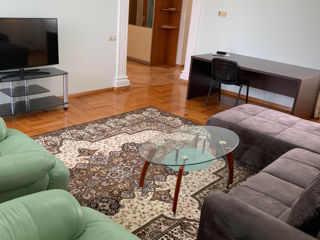 Apartament cu 2 camere, 102 m², Centru, Chișinău foto 7