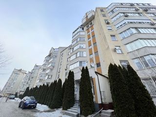 Apartament cu 4 camere, 164 m², Râșcani, Chișinău foto 2