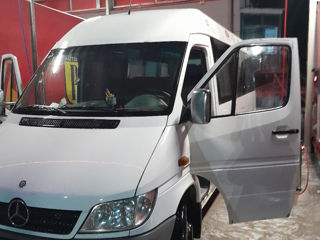 Mercedes Sprinter foto 2