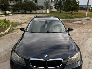 BMW 3 Series Touring foto 7