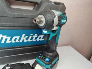Новый гайковёрт Makita DTW285 36V/5Ah/850nm с инструментами в наборе! foto 3