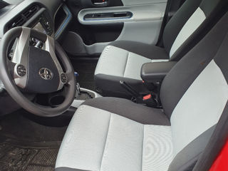 Toyota Prius c foto 6