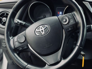 Toyota Auris foto 7