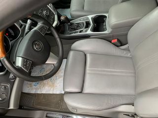 Cadillac SRX foto 8