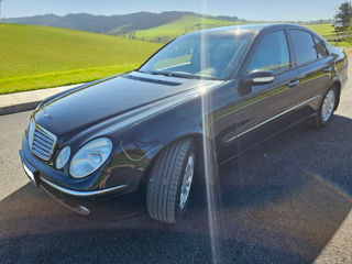 Mercedes E-Class foto 1