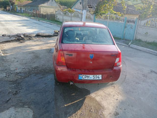 Dacia Logan foto 2