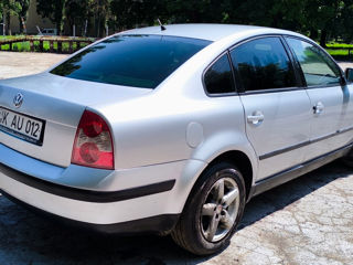 Volkswagen Passat foto 3