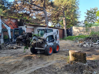 Excavator si Bobcat foto 2