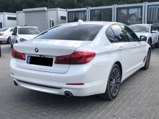 BMW 5 Series foto 4