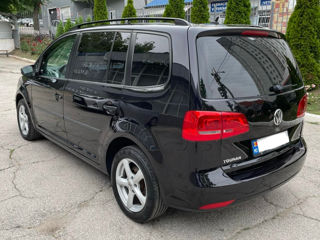 Volkswagen Touran foto 3