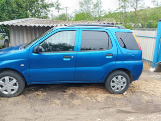 Subaru Justy foto 2