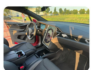 Tesla Model X foto 8