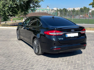 Ford Fusion foto 3