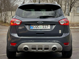 Ford Kuga foto 2