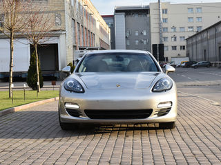 Porsche Panamera foto 3