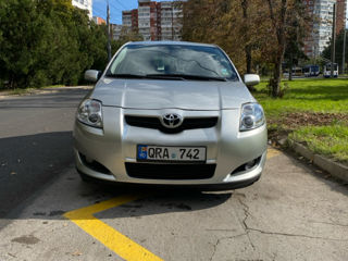 Toyota Auris foto 2