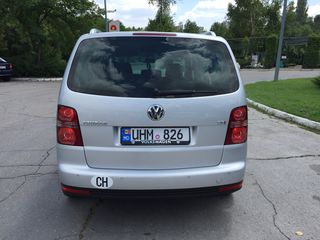 Volkswagen Touran foto 6