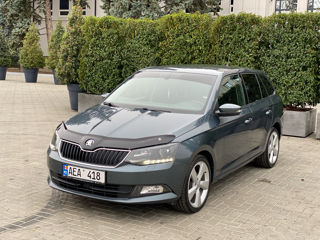 Skoda Fabia foto 2