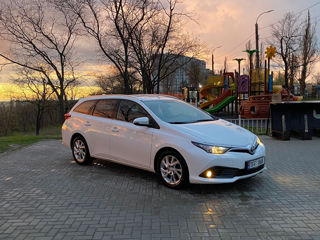 Toyota Auris foto 2