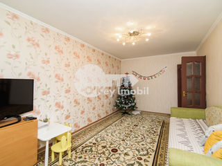 Apartament 3 camere, 72 mp, reparat și mobilat, Nicolae Costin 47500 € foto 4