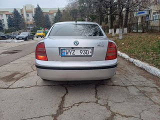 Skoda Superb foto 4