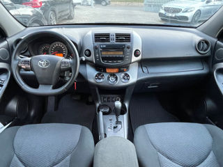 Toyota Rav 4 foto 8