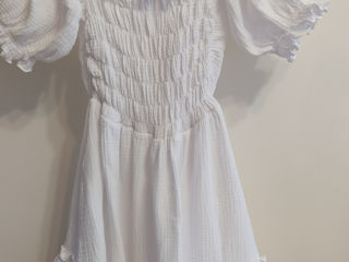 Rochie albă nouă mar.S-M in natural-200 lei.  Botanica фото 1