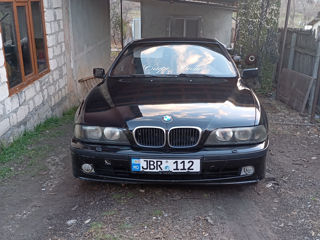 BMW 5 Series foto 8