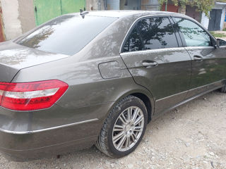 Mercedes E-Class foto 4