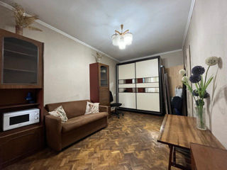 Apartament cu 2 camere, 60 m², Botanica, Chișinău foto 1