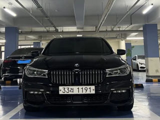 BMW 7 Series foto 1