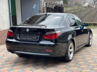 BMW 5 Series foto 2