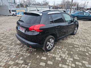 Peugeot 2008 foto 6