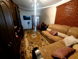 Apartament spațios cu 3 camere, zonă liniștită și curată, s.Danceni foto 2