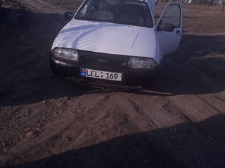 Ford Courier foto 1