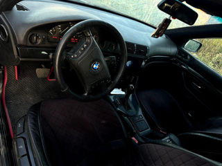 BMW 5 Series foto 9